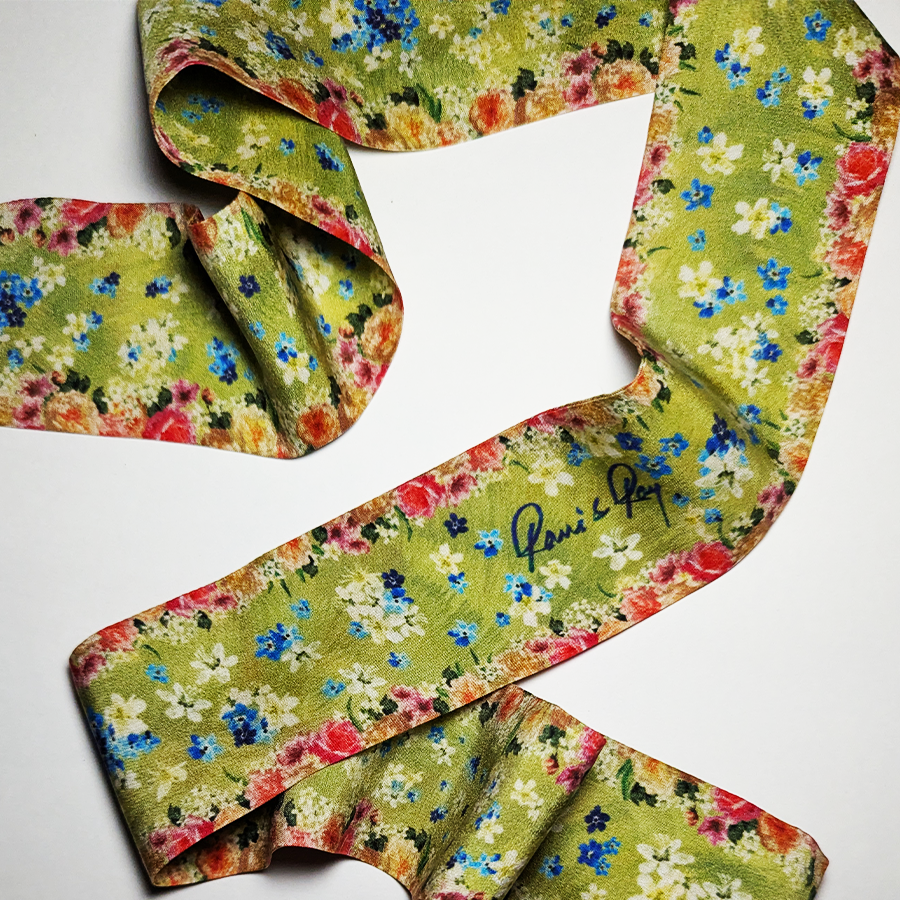 {"id":4,"color_name":"Green","color_code":"#00ff04","created_at":"2025-10-23T14:58:11.000000Z","updated_at":"2025-10-23T15:00:17.000000Z"}