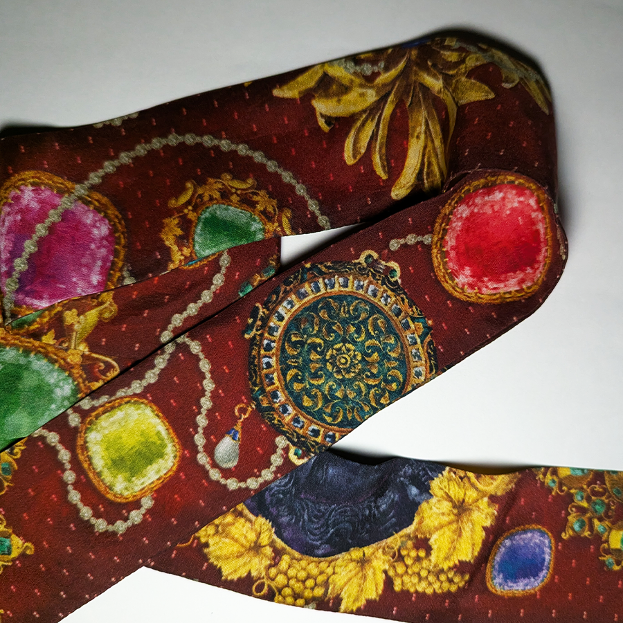 {"id":2,"color_name":"Red","color_code":"#ff0000","created_at":"2025-10-18T11:54:16.000000Z","updated_at":"2025-10-18T11:54:16.000000Z"}